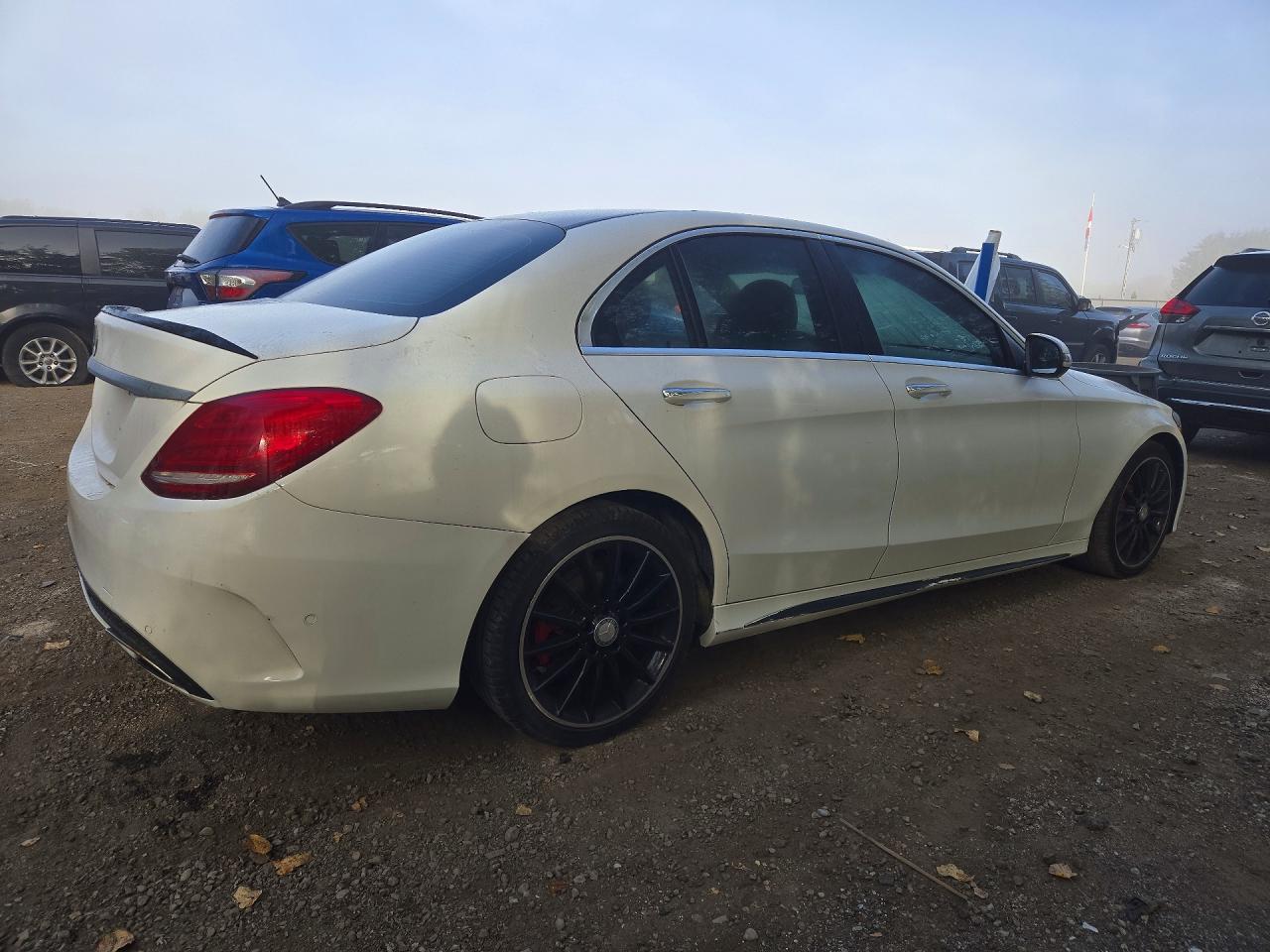 2017 Mercedes-Benz C 300 4Matic - Фото 3