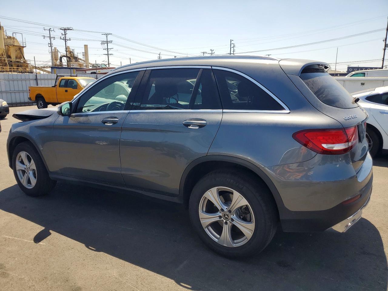 2018 Mercedes-Benz Glc 300 - Image 2