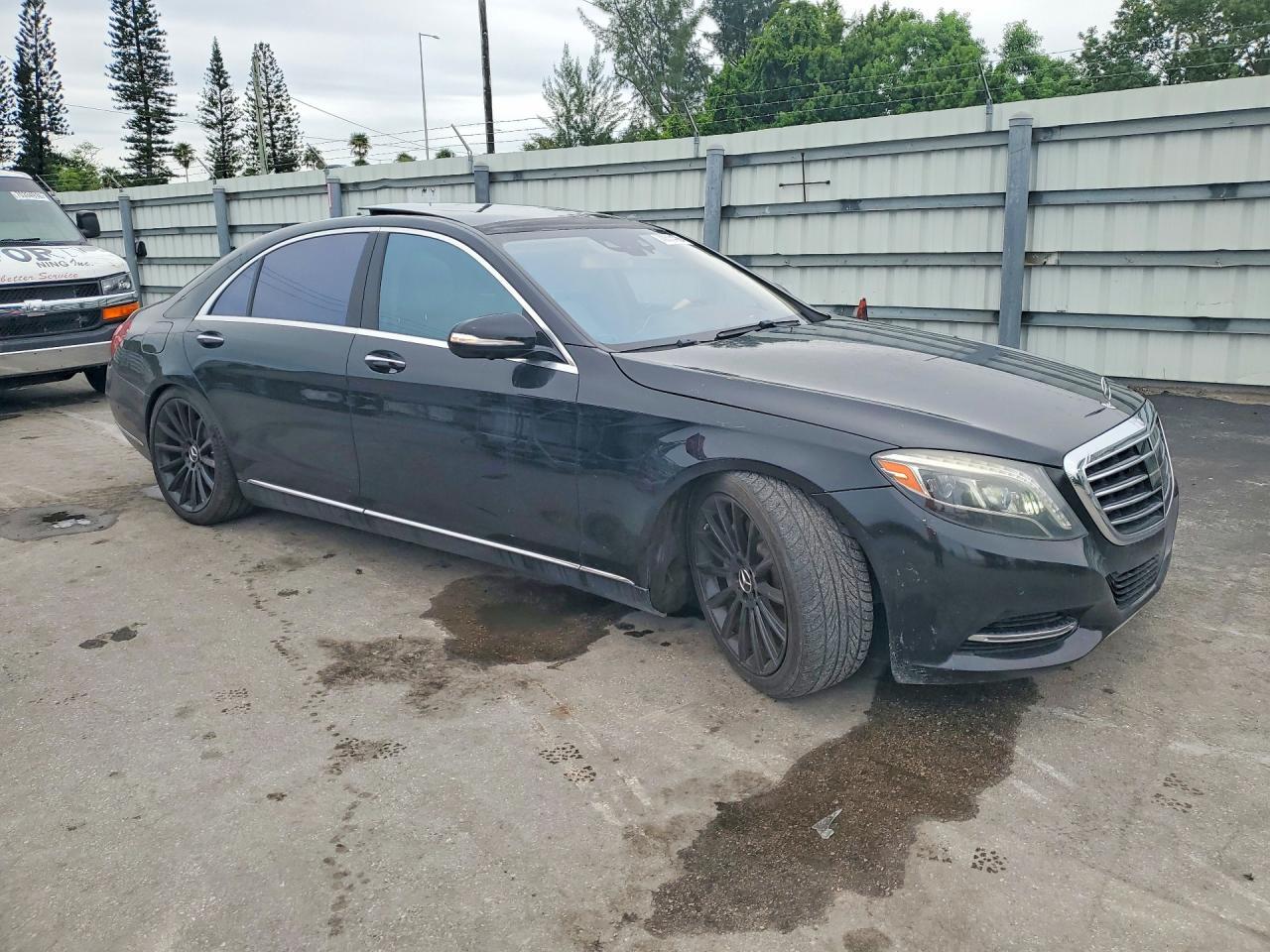 2015 Mercedes-Benz S 550 - Фото 4