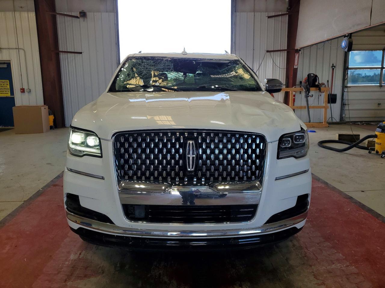2024 Lincoln Navigator Black Label - Image 5