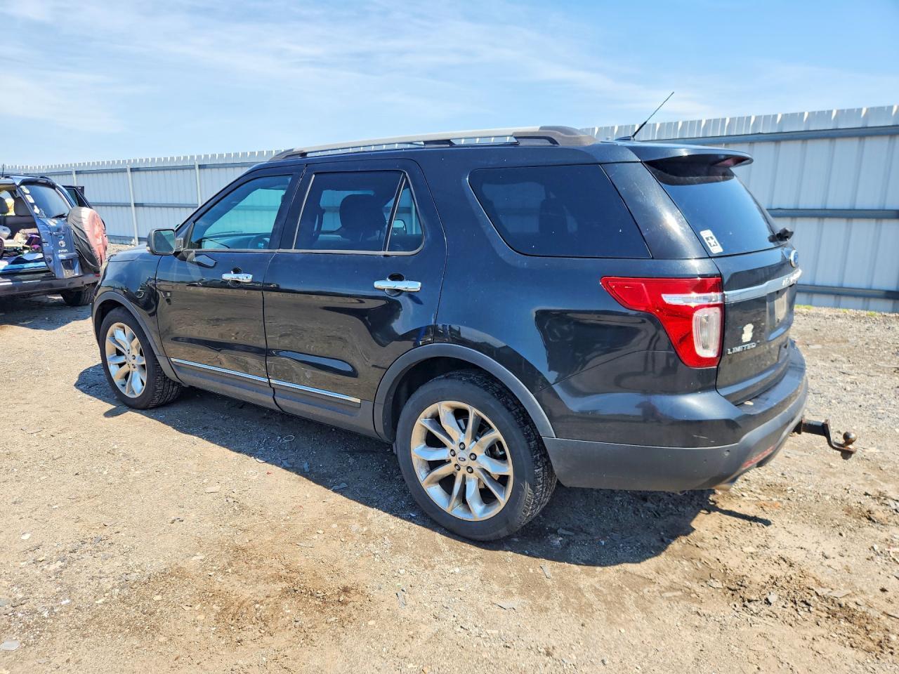 2012 Ford Explorer Limited - Image 2
