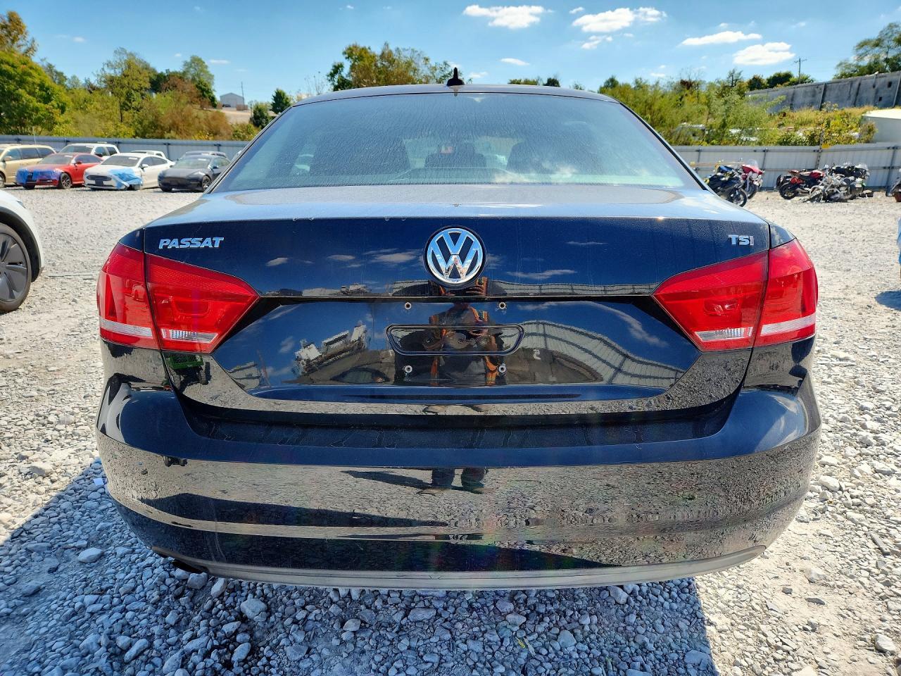 2014 Volkswagen Passat S - Фото 6