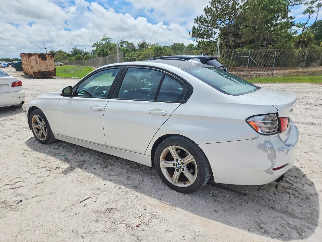 2013 BMW 328 Xi - Фото 2