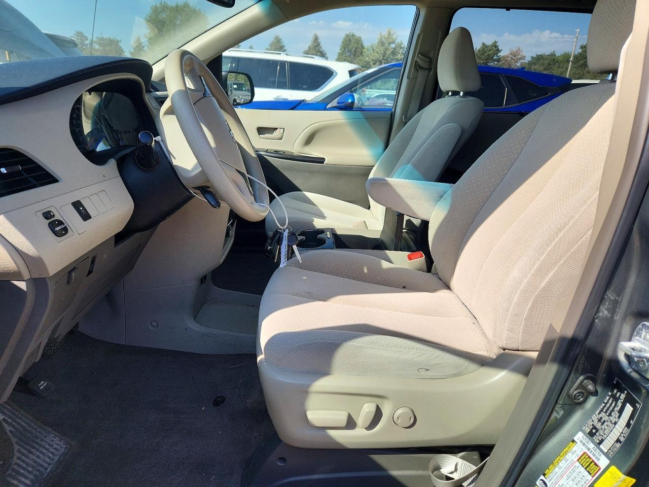 2014 Toyota Sienna Le - Фото 7