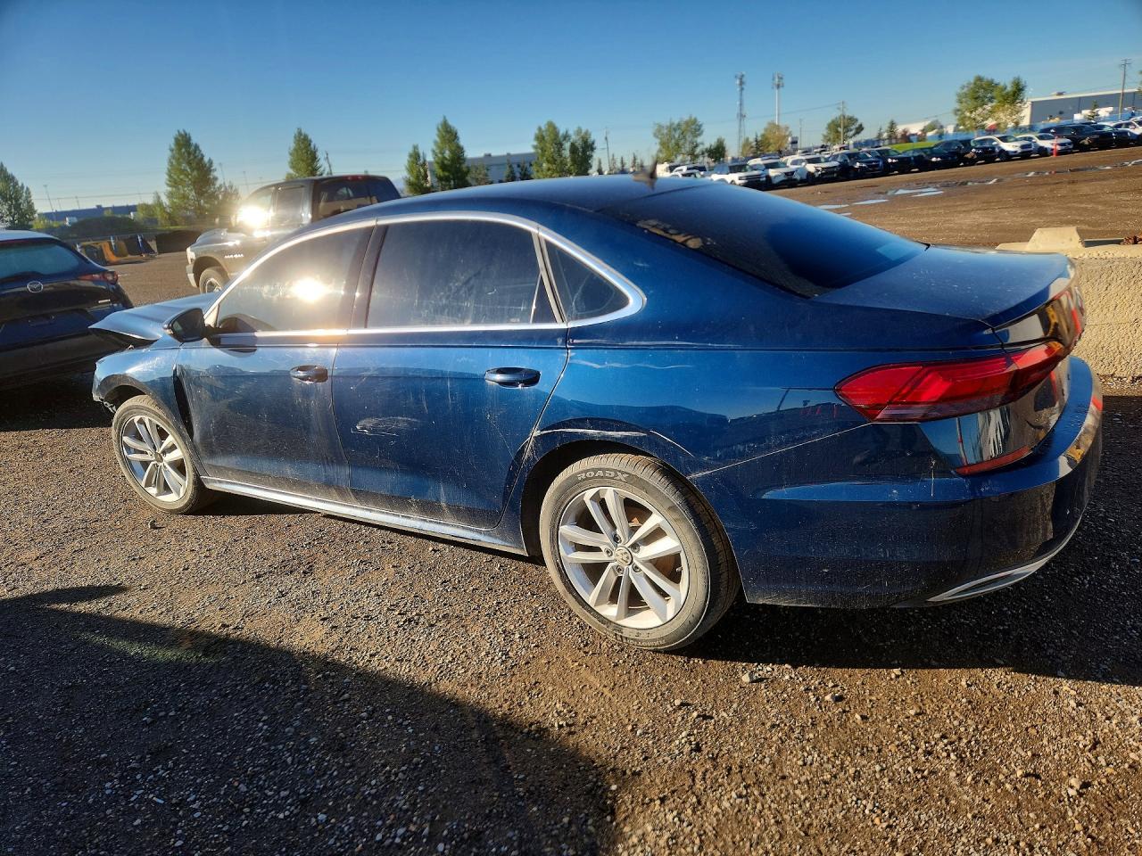 2021 Volkswagen Passat Highline - Фото 2