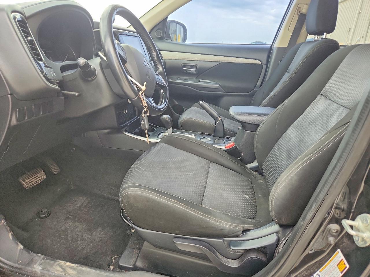 2017 Mitsubishi Outlander Es - Фото 7