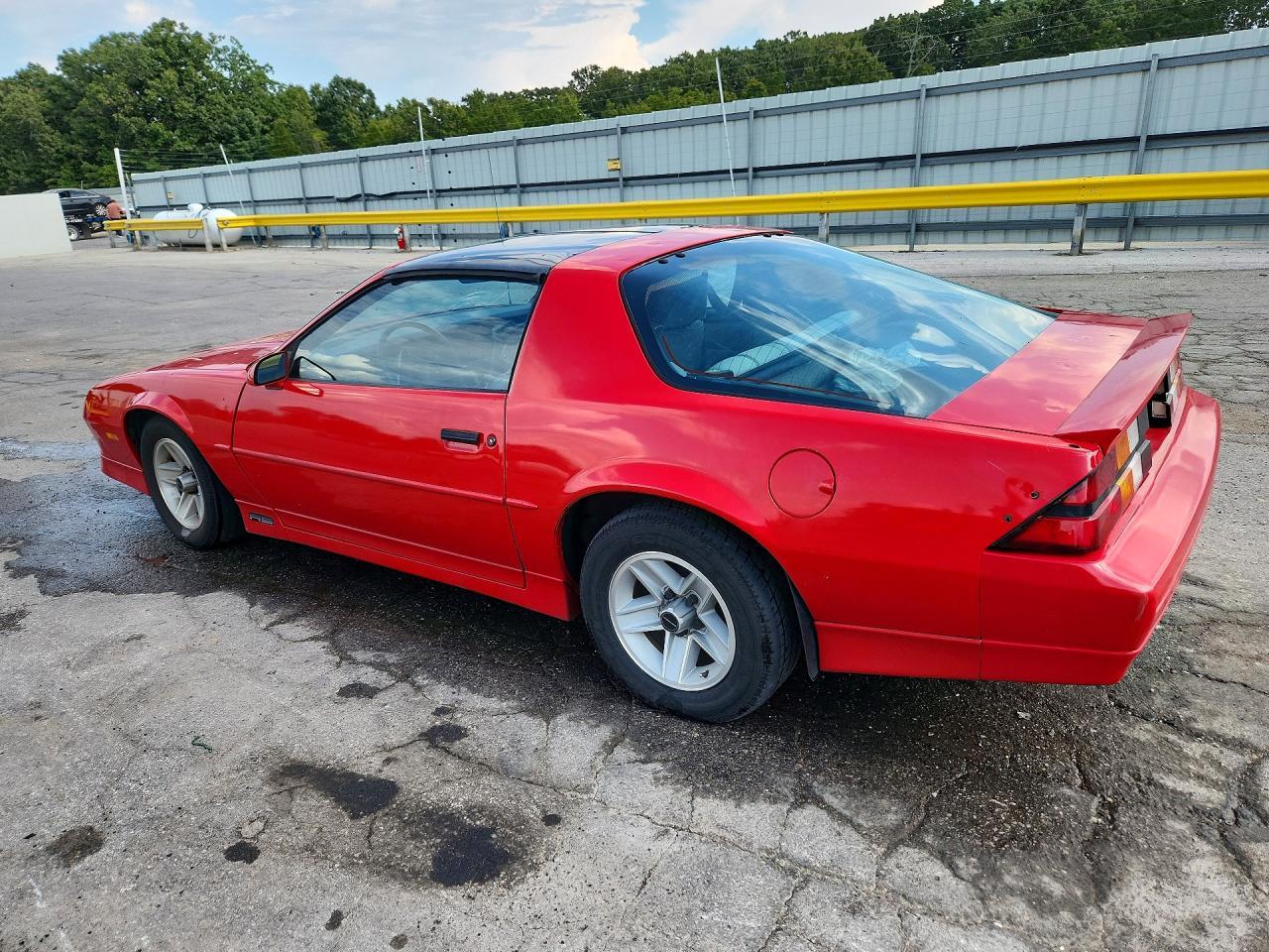 1989 Chevrolet Camaro - Image 2