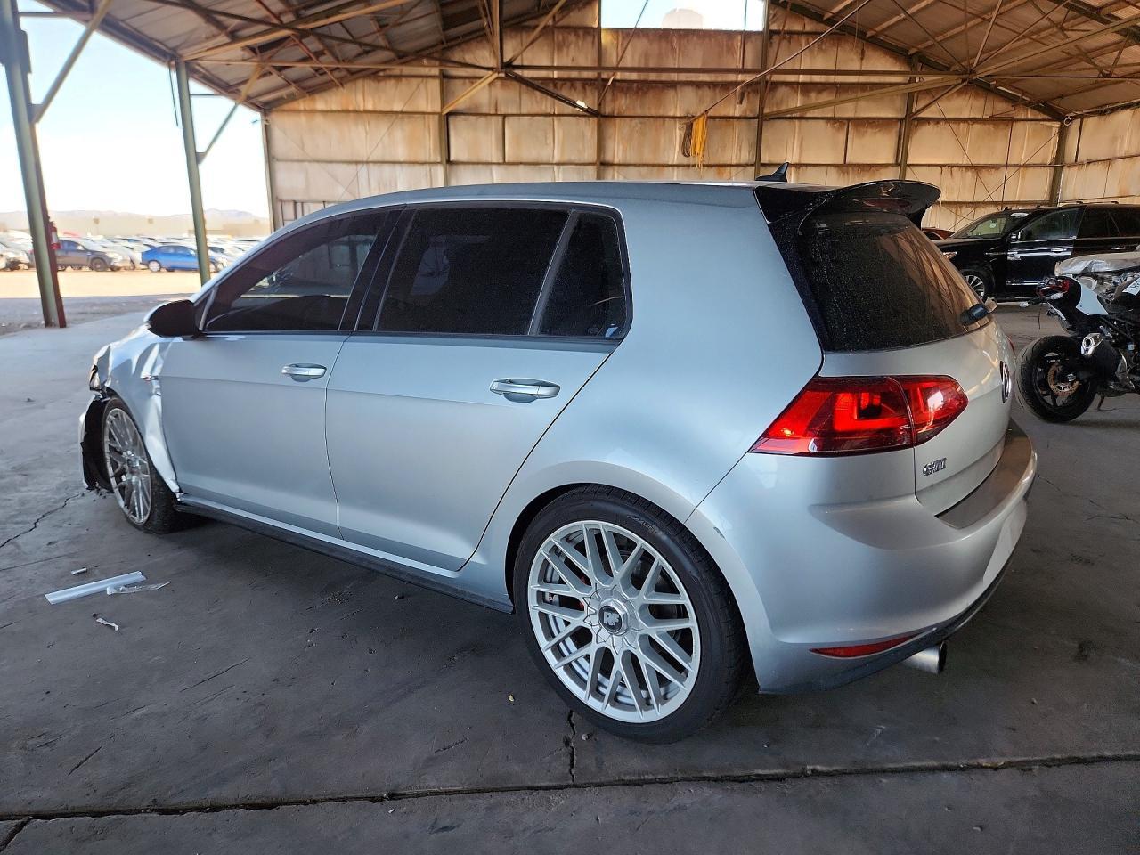 2015 Volkswagen Gti - Фото 2