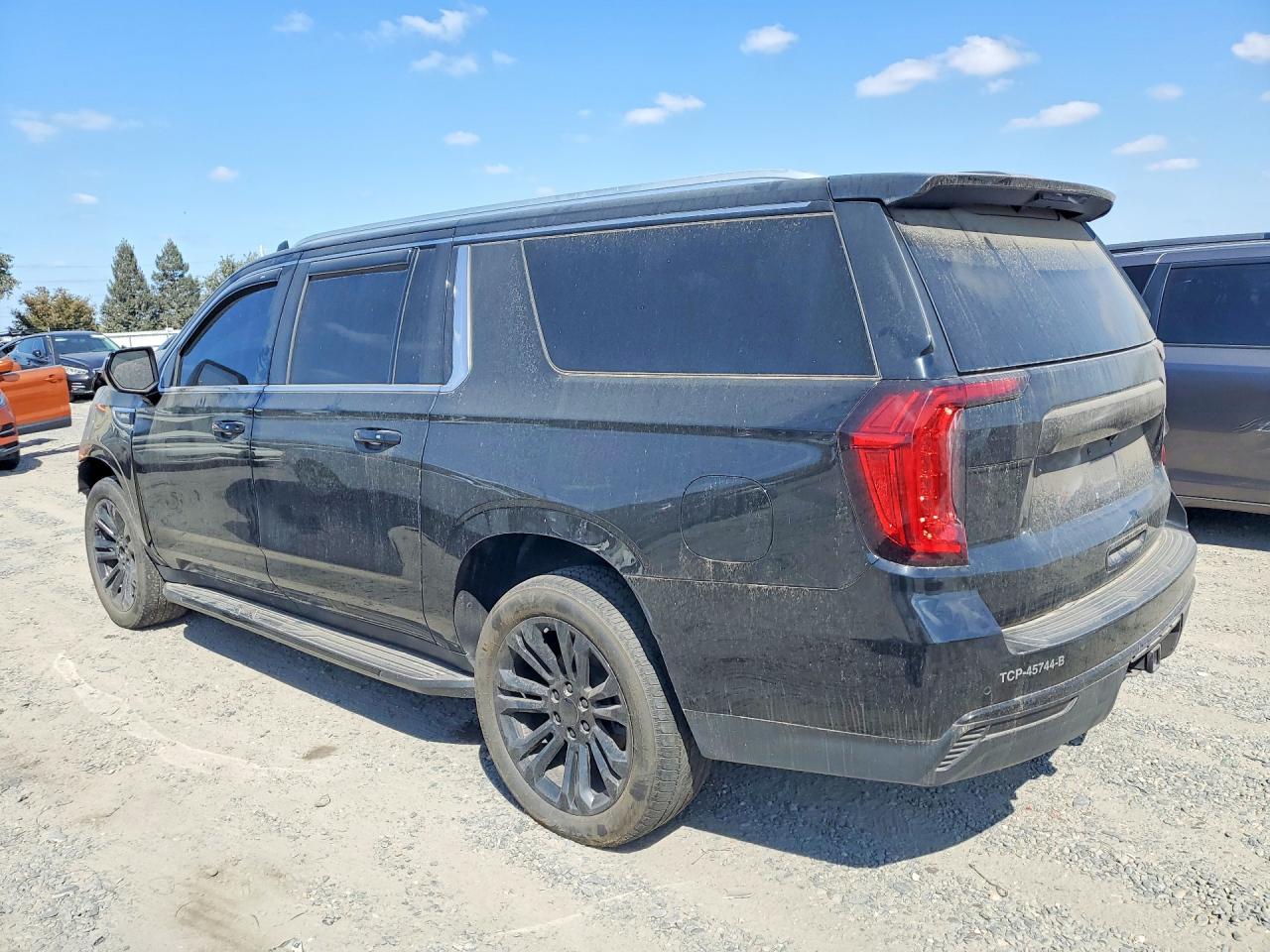 2021 GMC Yukon Xl K1500 Sle - Фото 2