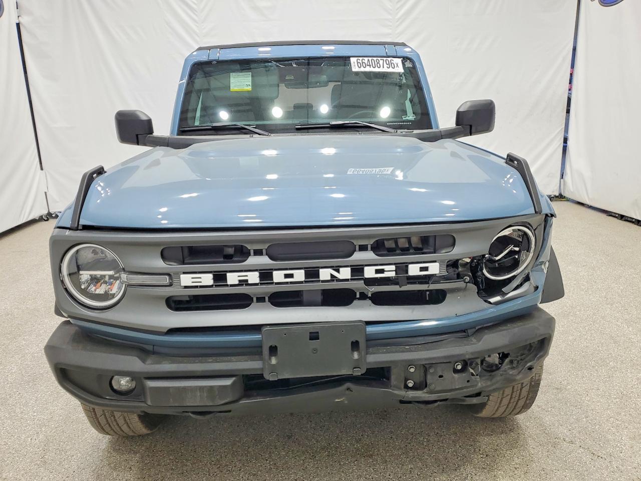 2024 Ford Bronco Big Bend - Image 5