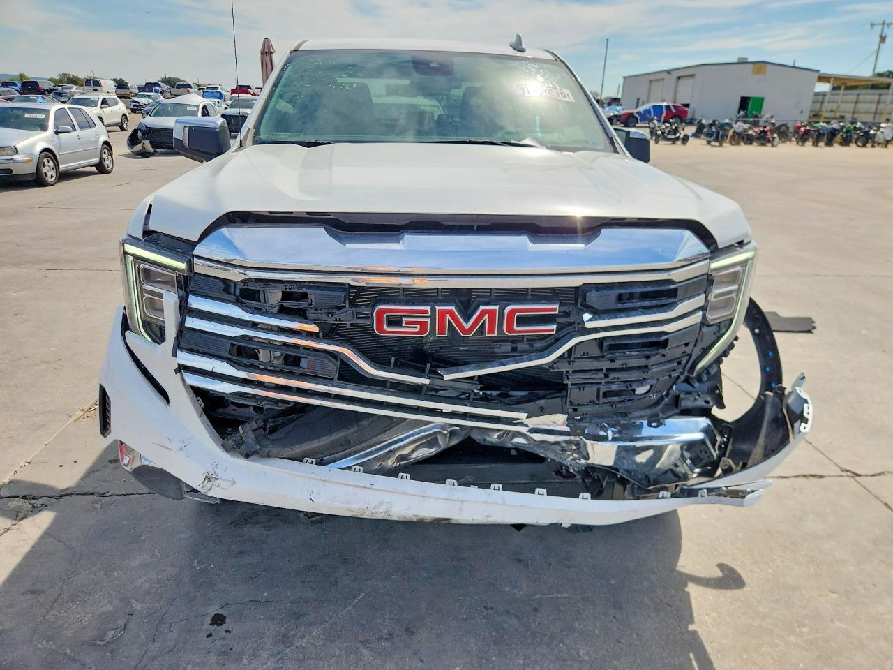 2025 GMC Sierra C1500 Slt - Image 5