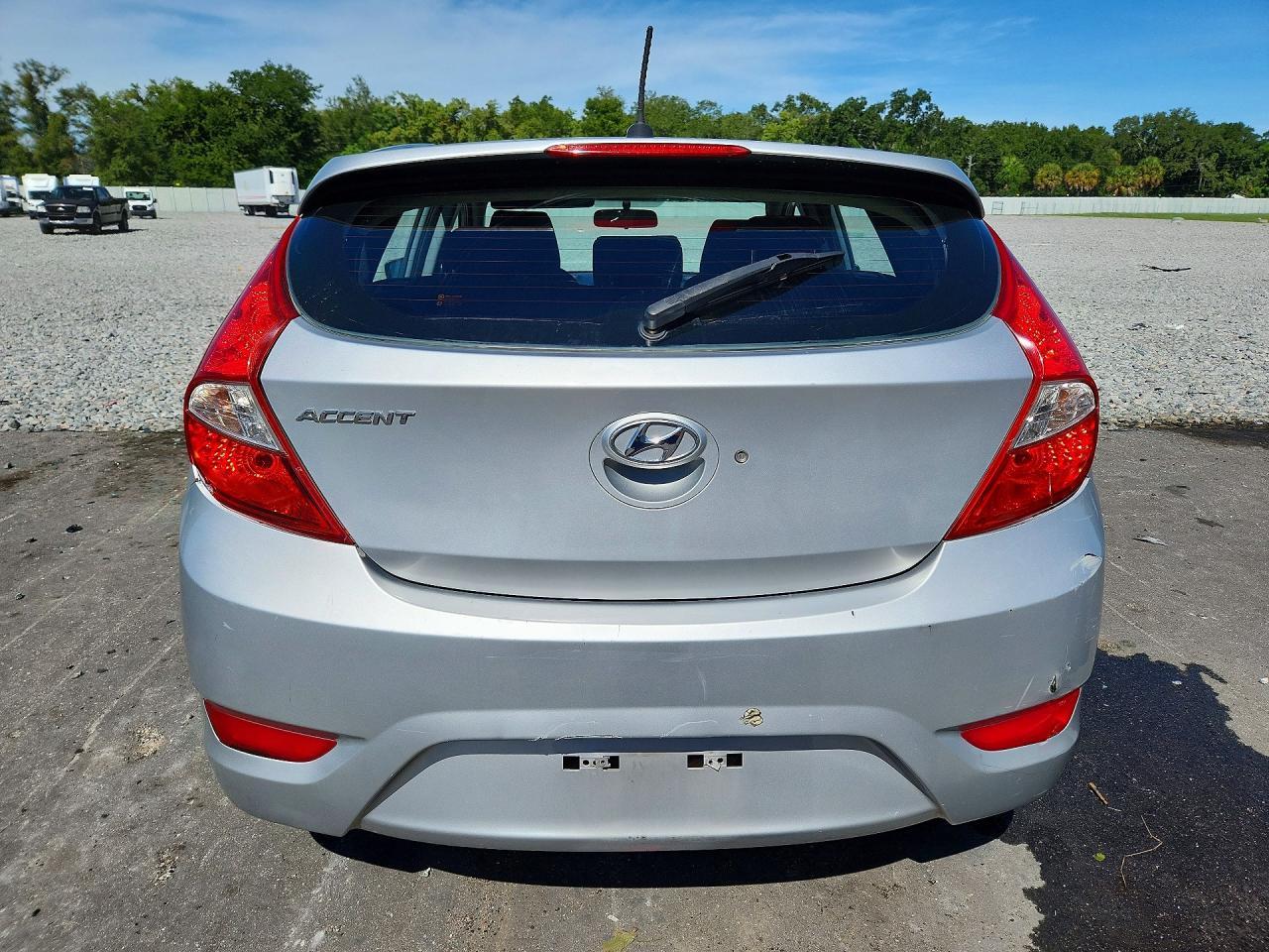 2013 Hyundai Accent Gs - Image 6
