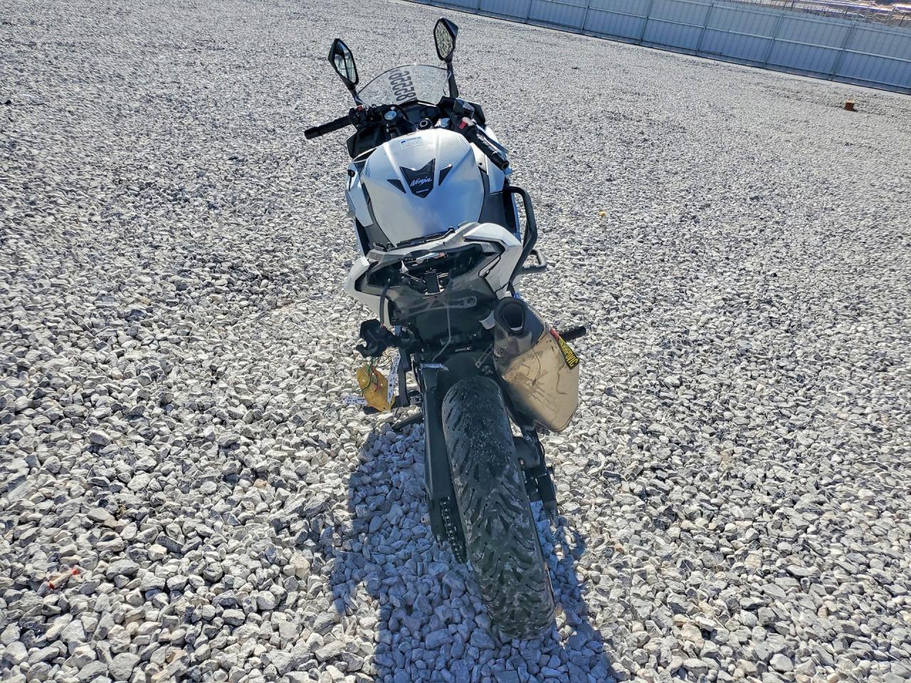 2025 Kawasaki Ex500 H - Фото 4