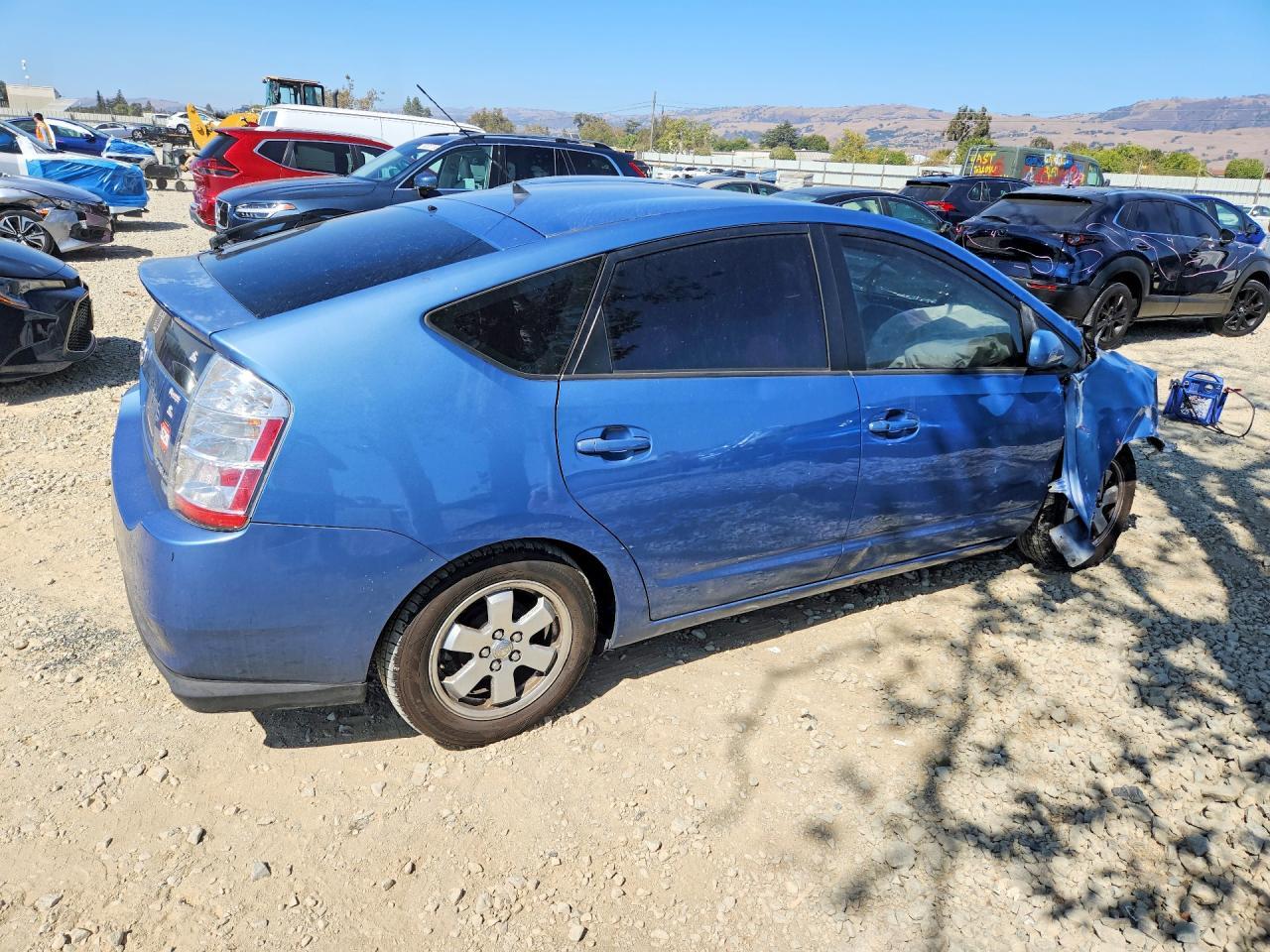 2004 Toyota Prius Base - Фото 3