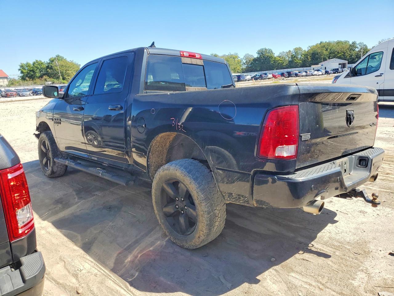 2019 Ram 1500 Classic Slt - Фото 2