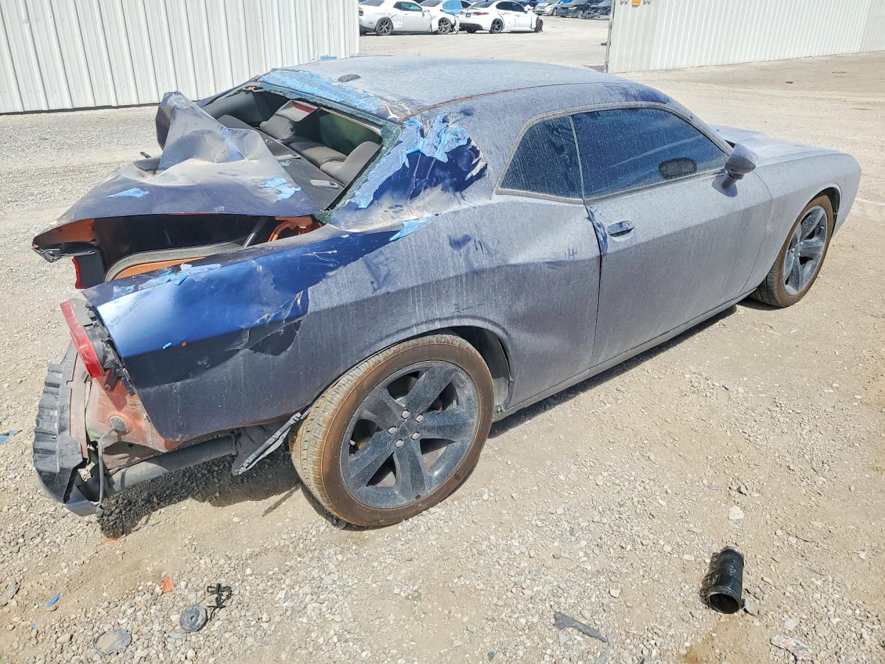 2011 Dodge Challenger R/T - Image 3