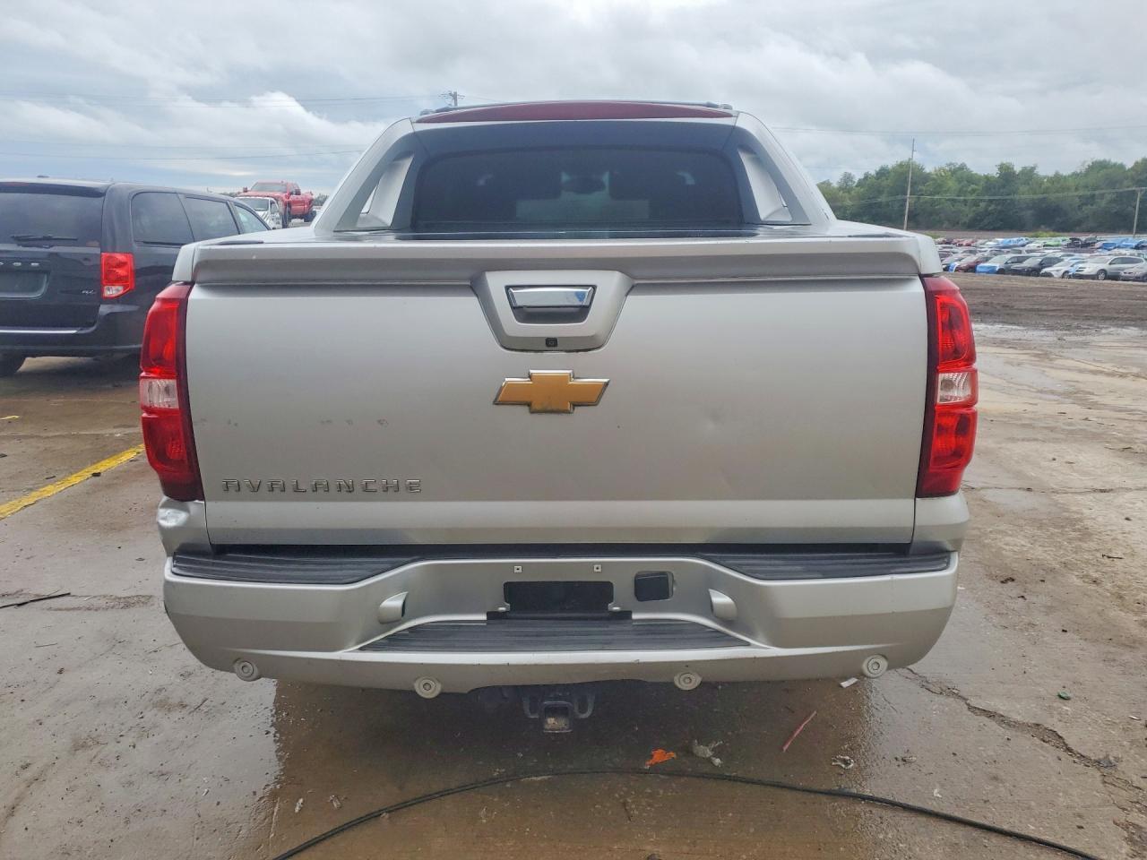 2013 Chevrolet Avalanche Ltz - Фото 6