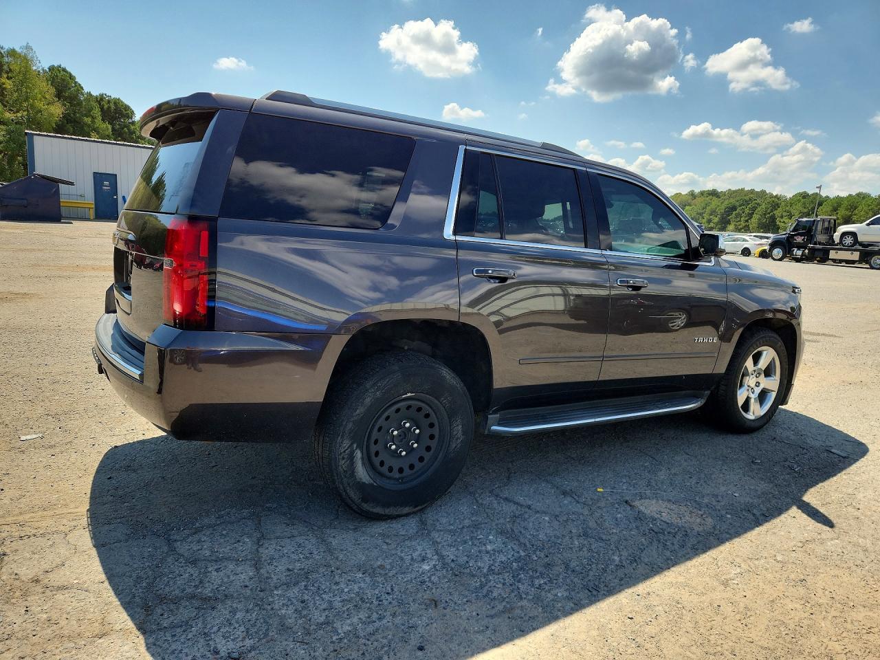 2017 Chevrolet Tahoe K1500 Premier - Фото 3