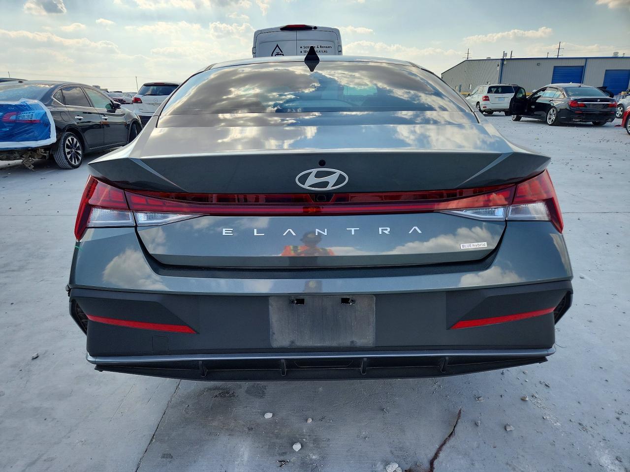 2025 Hyundai Elantra Hybrid Blue - Image 6