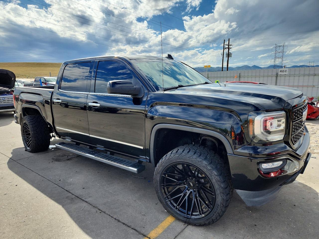 2017 GMC Sierra K1500 Slt - Image 4