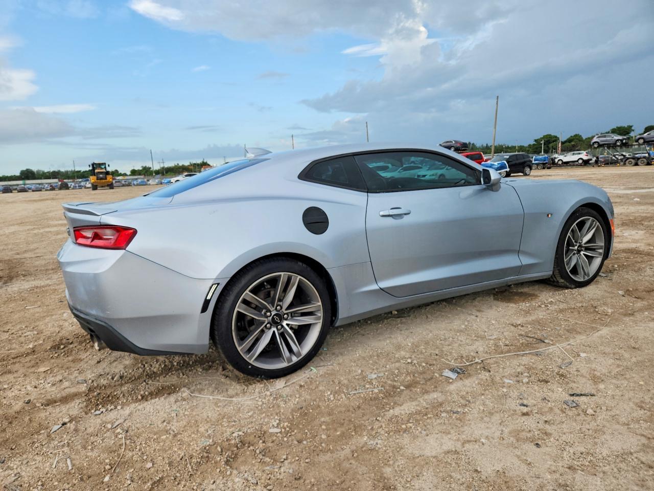 2018 Chevrolet Camaro Lt - Фото 3