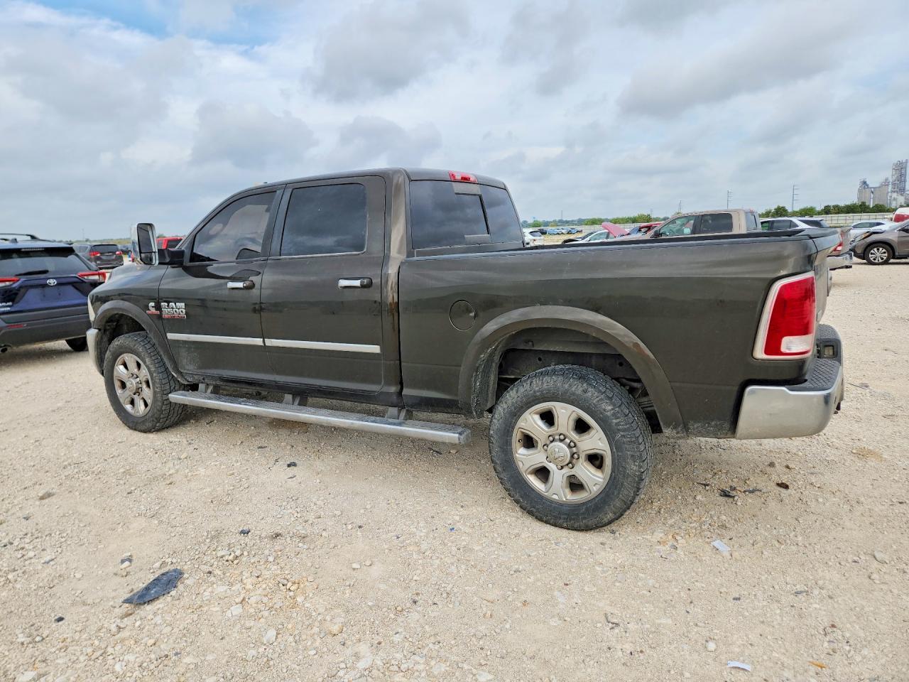 2014 Ram 3500 Laramie - Фото 2