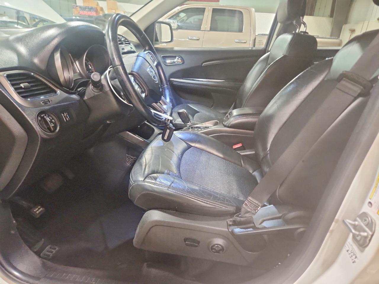 2018 Dodge Journey Crossroad - Image 7