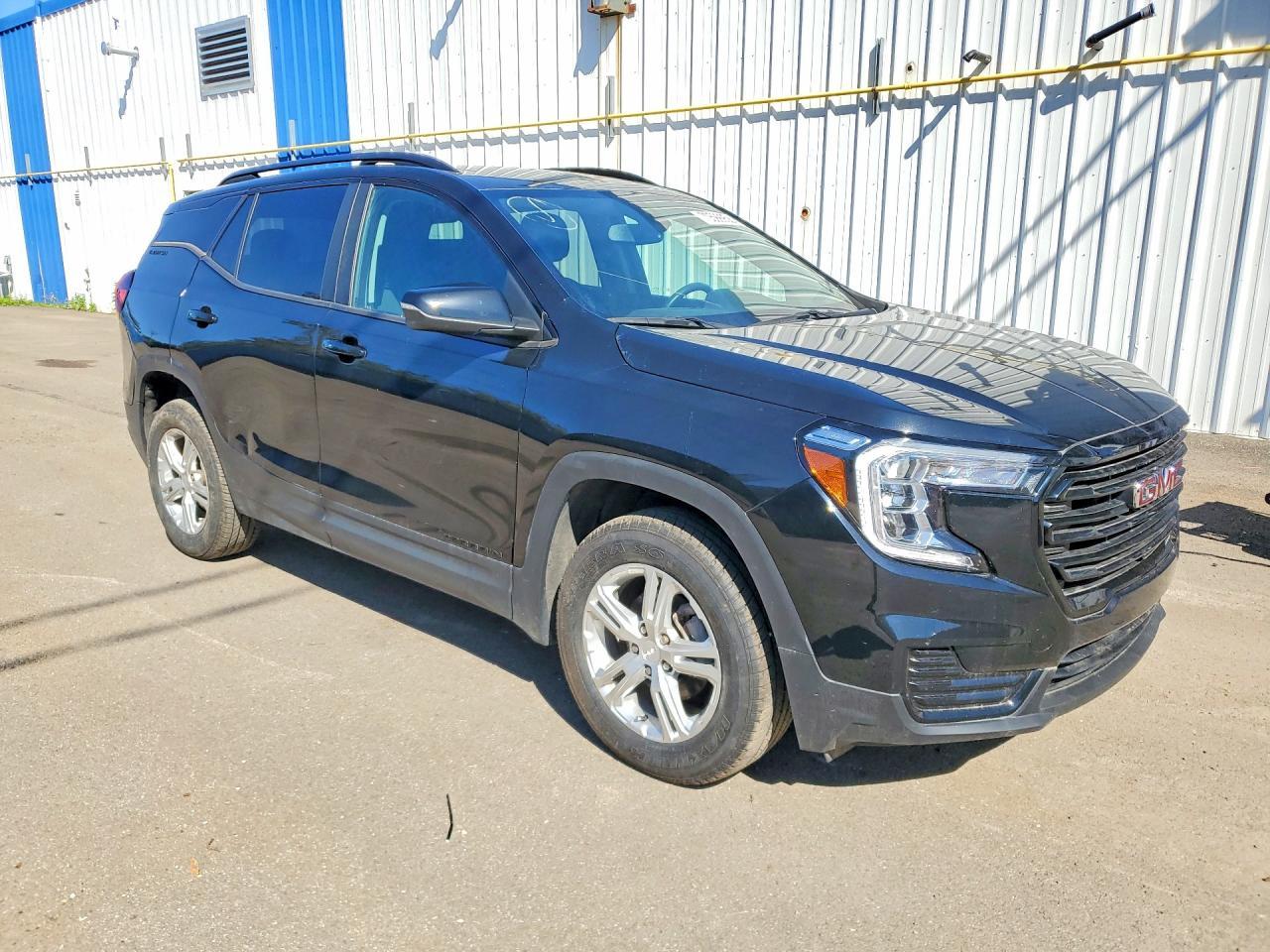 2023 GMC Terrain Sle - Image 4