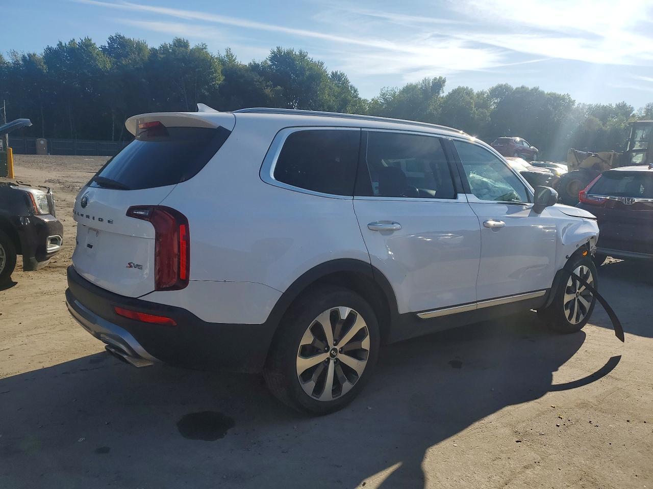 2021 Kia Telluride S - Фото 3