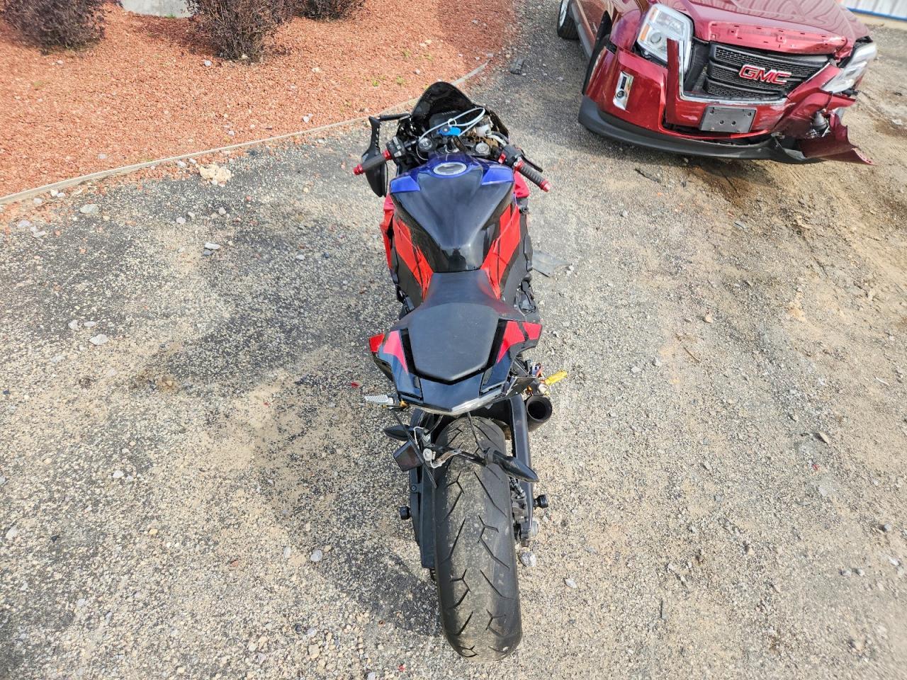 2025 Honda Cbr1000 Ra - Фото 6