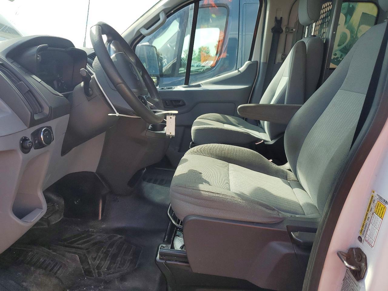 2015 Ford Transit T-150 - Фото 7