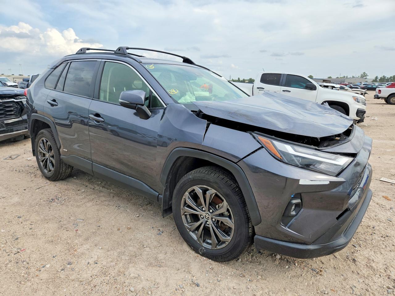 2023 Toyota Rav4 Xle Premium - Фото 4