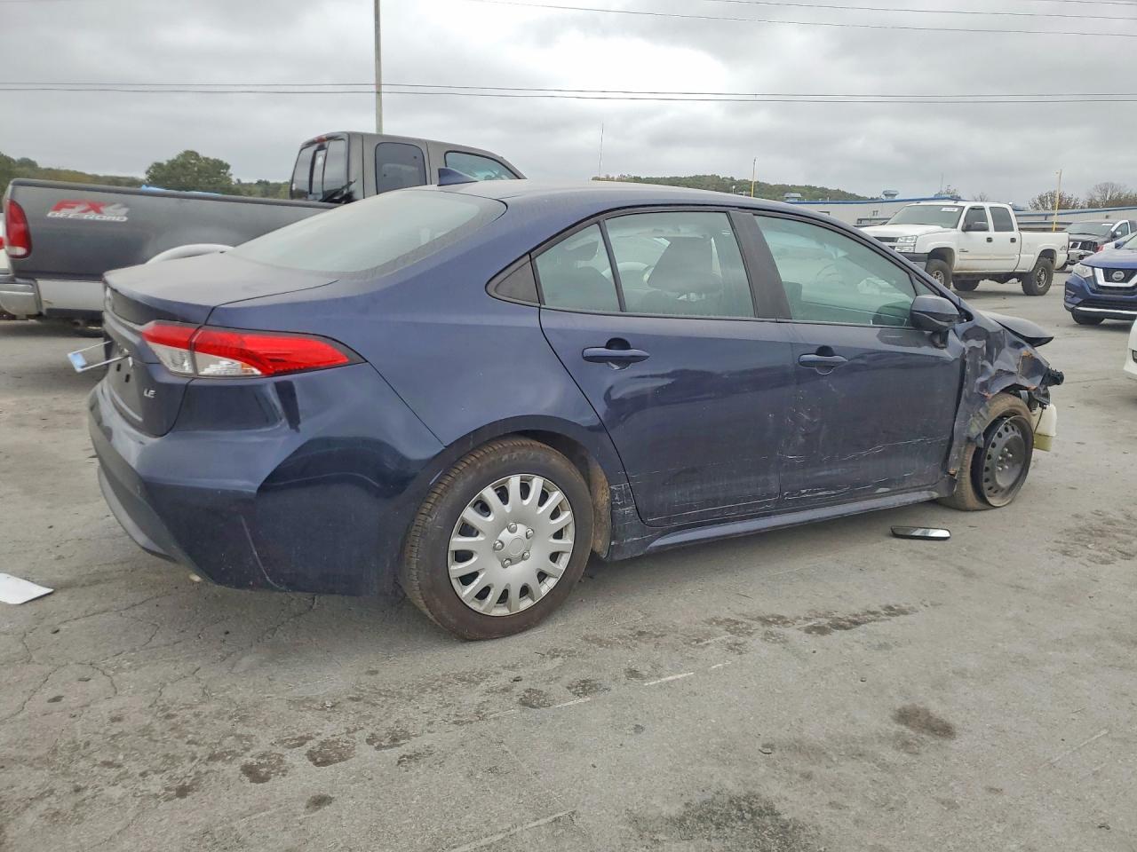 2022 Toyota Corolla Le - Image 3