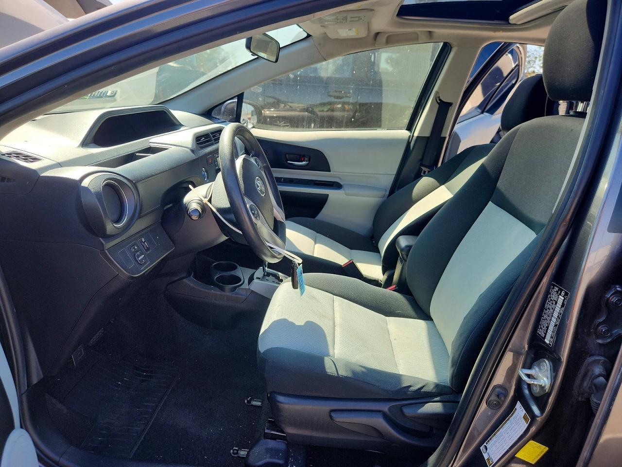 2012 Toyota Prius C Three - Фото 7