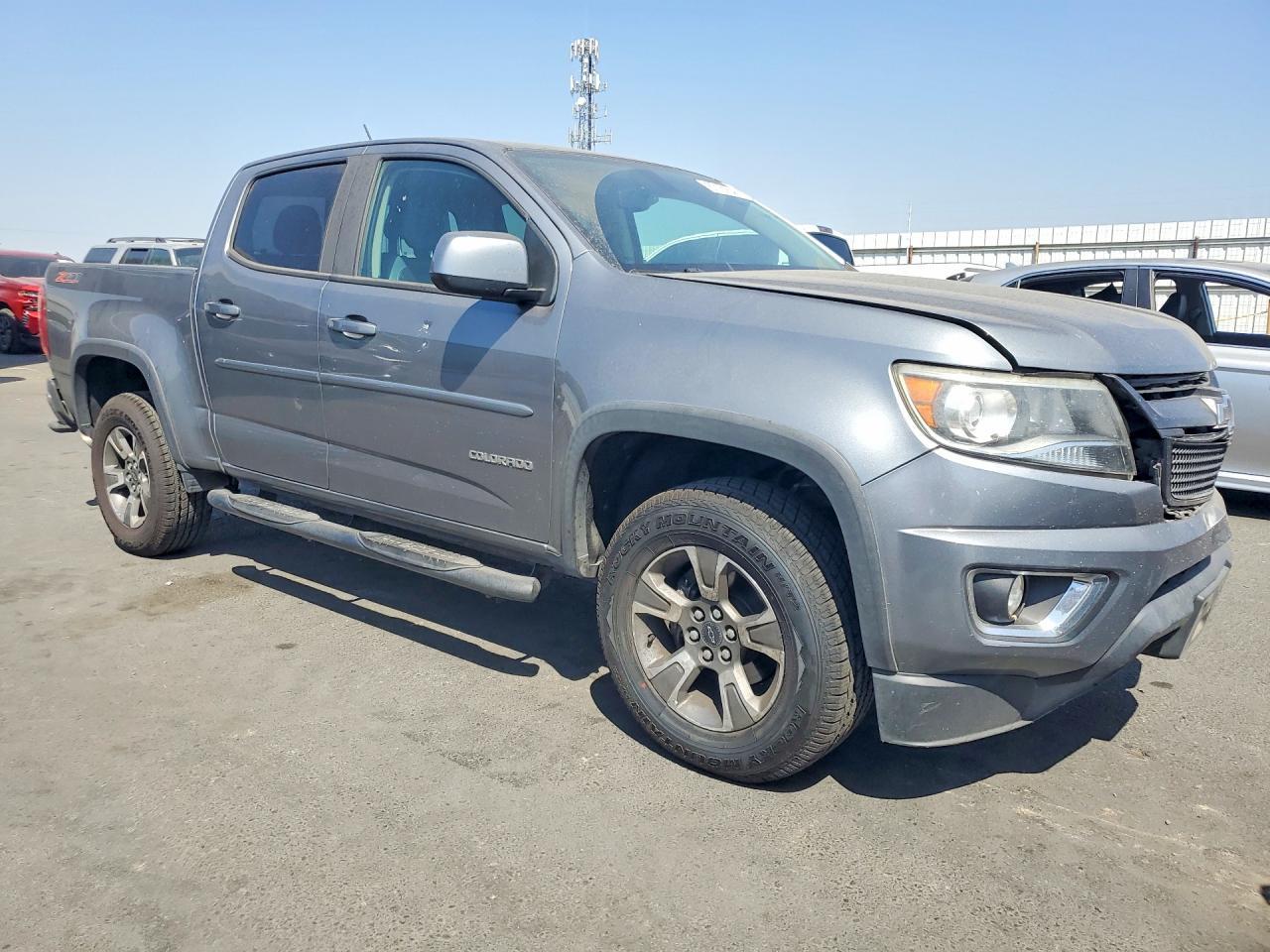 2018 Chevrolet Colorado Z71 - Image 4