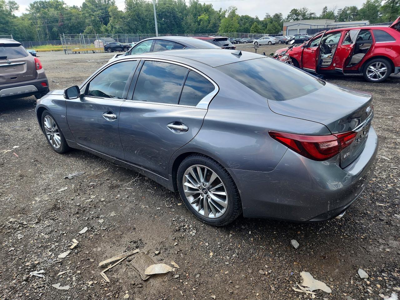 2018 Infiniti Q50 3.0T Luxe - Image 2
