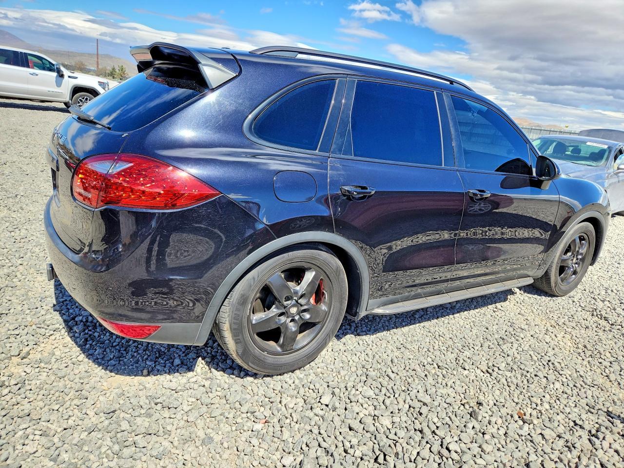 2014 Porsche Cayenne S - Фото 3