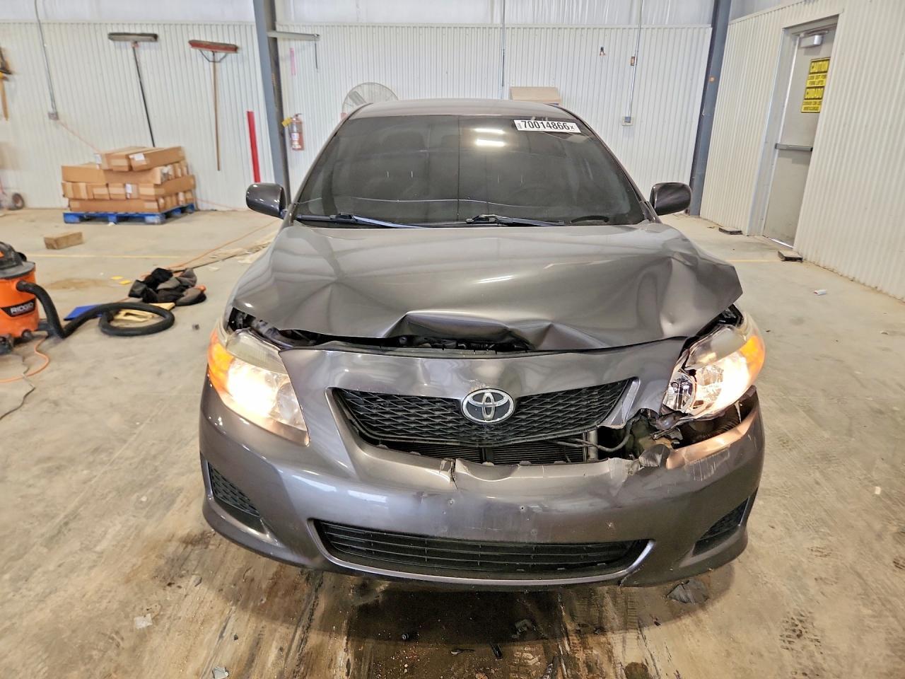 2010 Toyota Corolla Le - Image 5