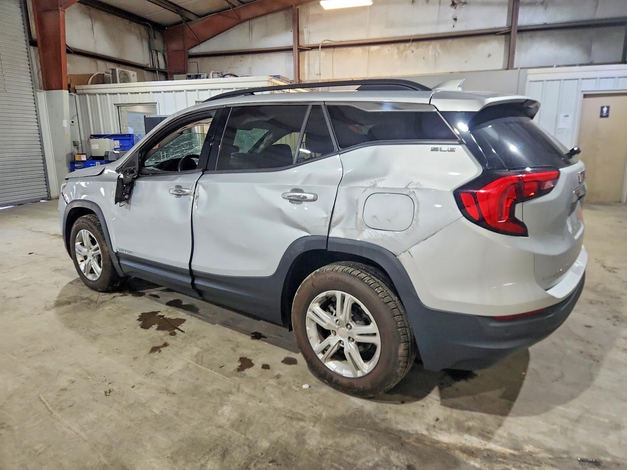 2020 GMC Terrain Sle - Фото 2