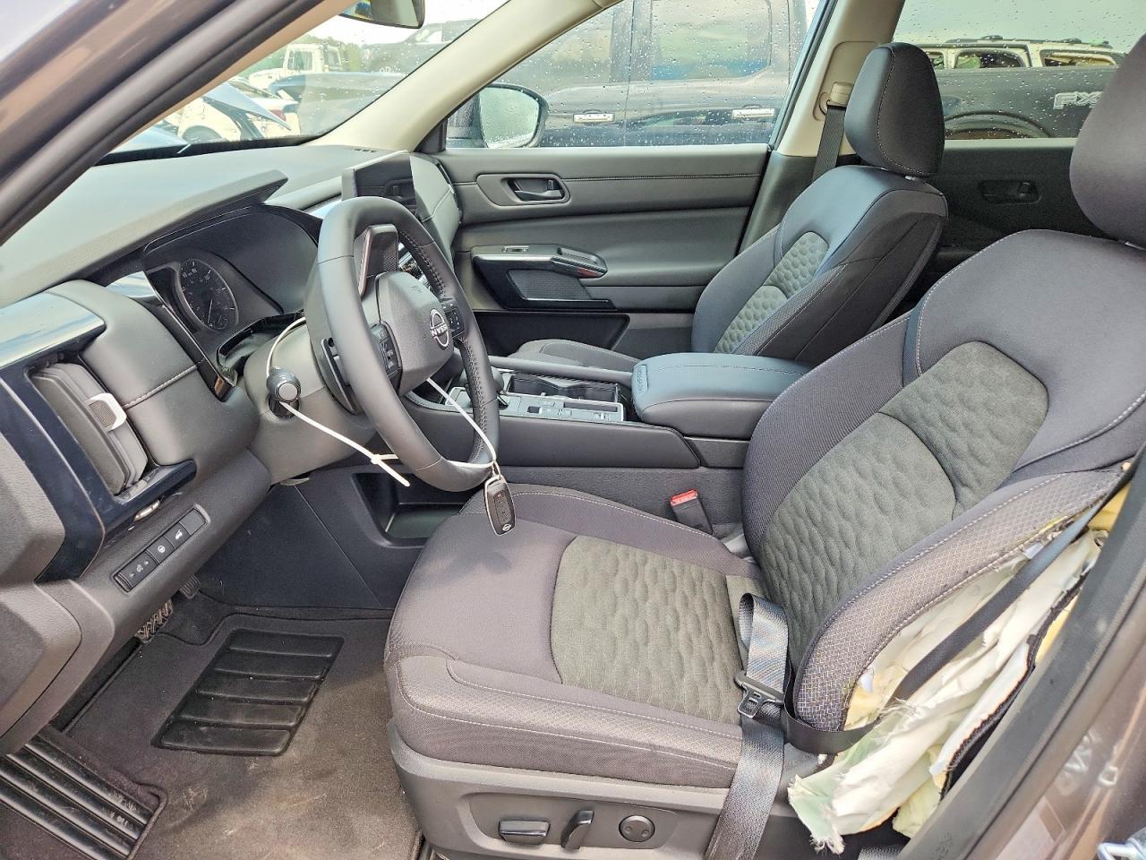 2026 Nissan Pathfinder Sv - Image 7