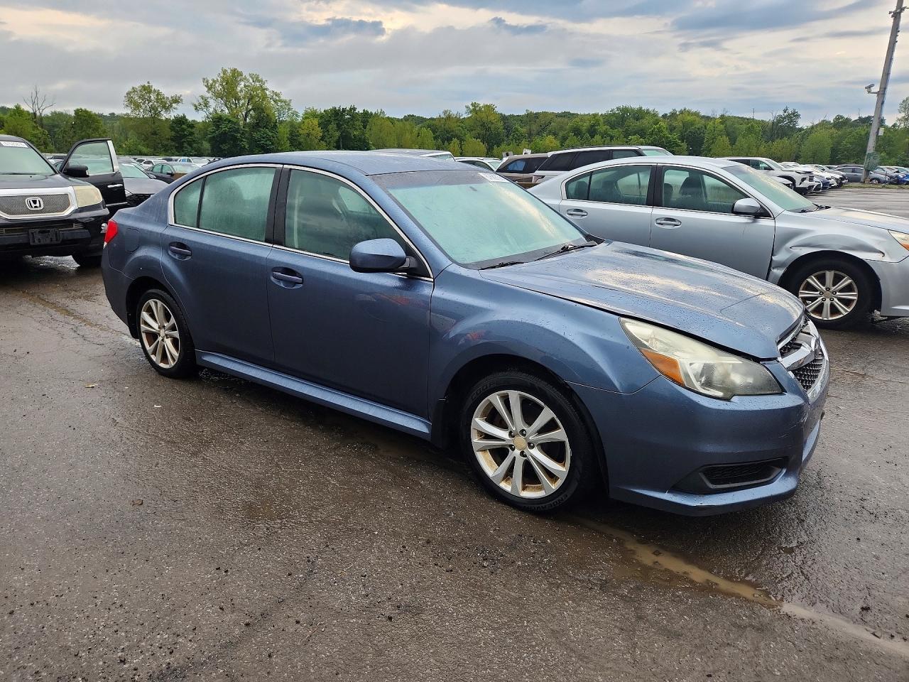 2013 Subaru Legacy 2.5I Premium - Фото 4