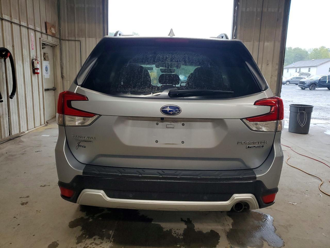 2020 Subaru Forester Touring - Фото 6
