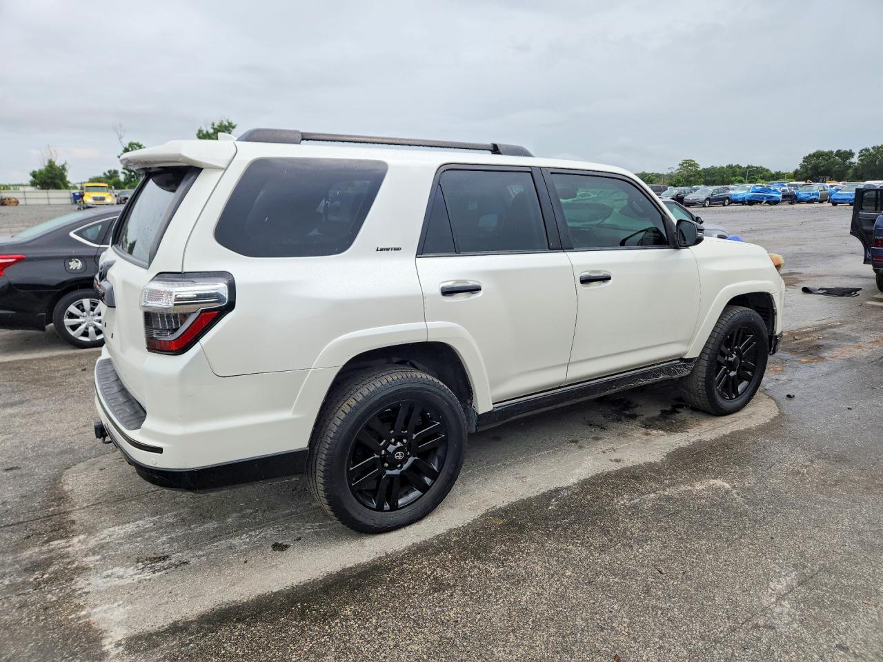 2019 Toyota 4Runner Limited Nightshade - Фото 3