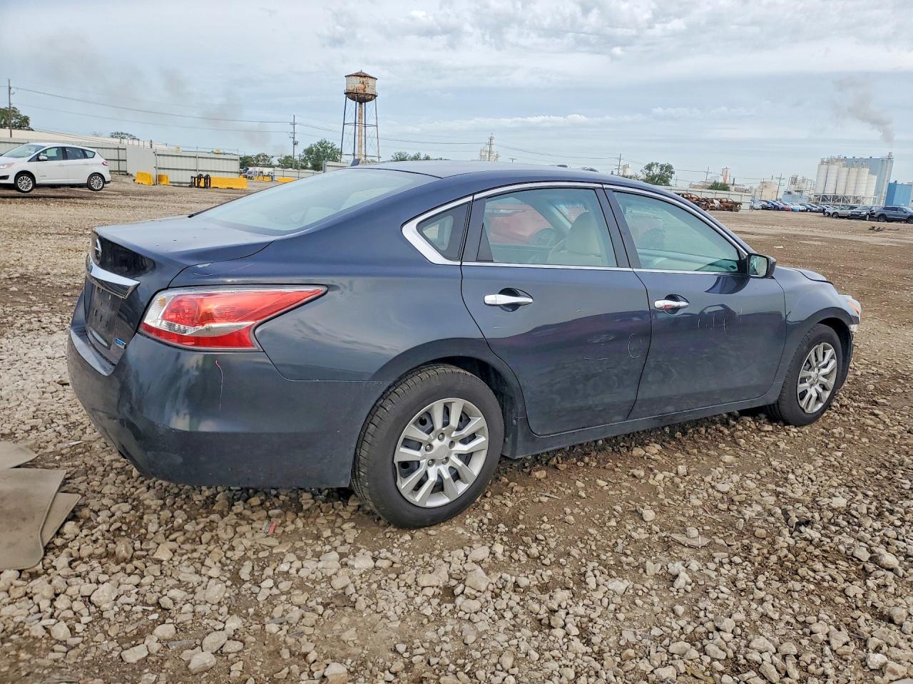 2014 Nissan Altima 2.5 - Image 3