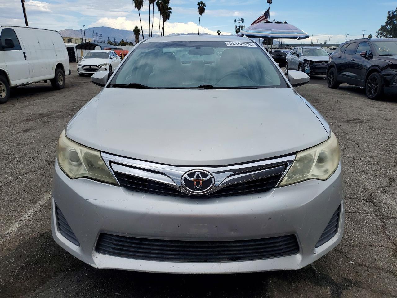 2014 Toyota Camry Le - Фото 5
