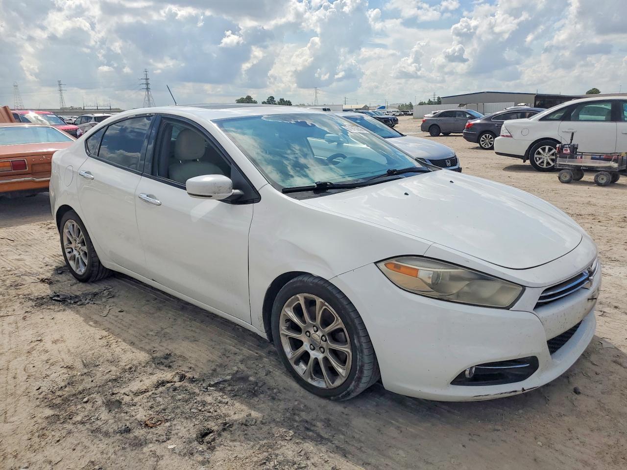 2013 Dodge Dart Limited - Image 4