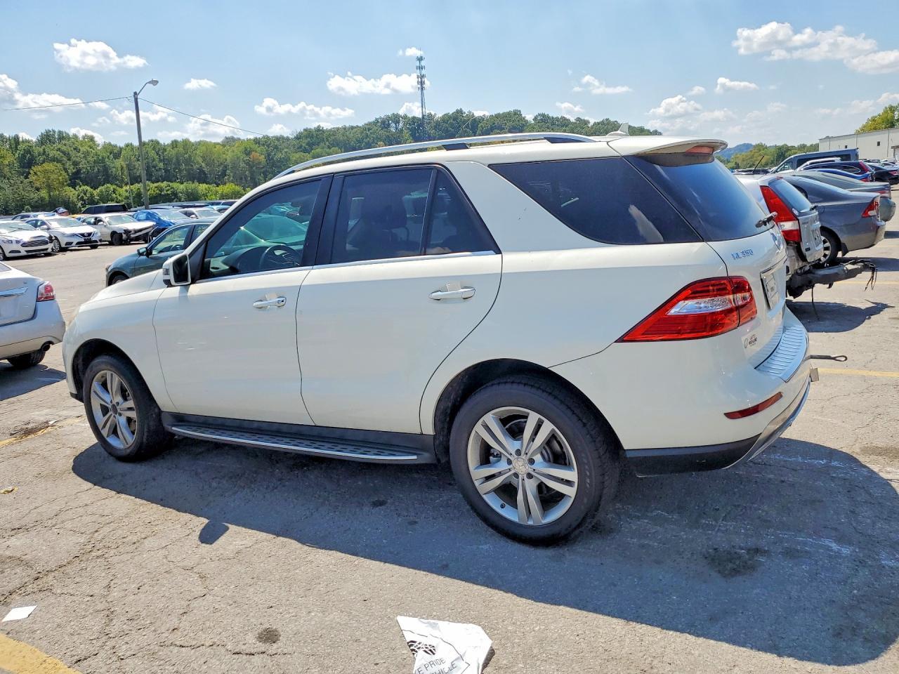 2013 Mercedes-Benz Ml 350 Bluetec - Image 2