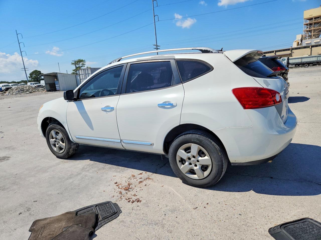 2014 Nissan Rogue Select S - Фото 2