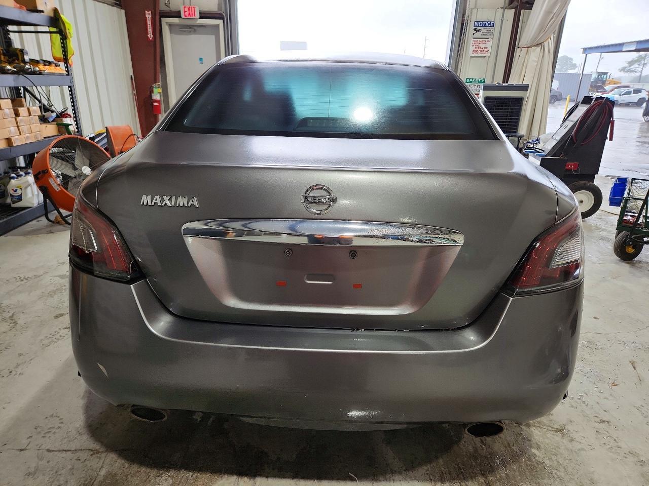 2014 Nissan Maxima 3.5 S - Image 6