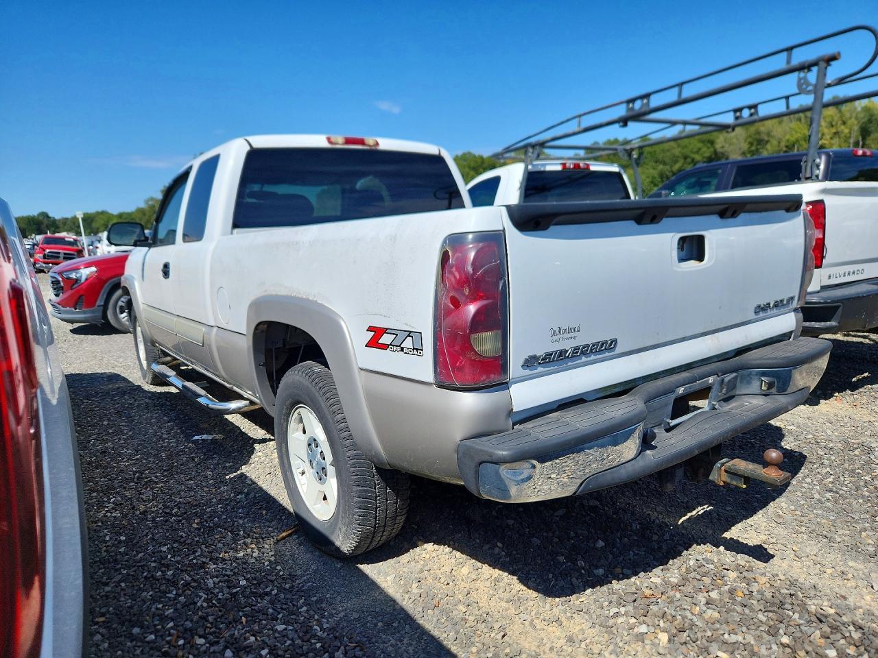 2004 Chevrolet Silverado K1500 - Фото 2